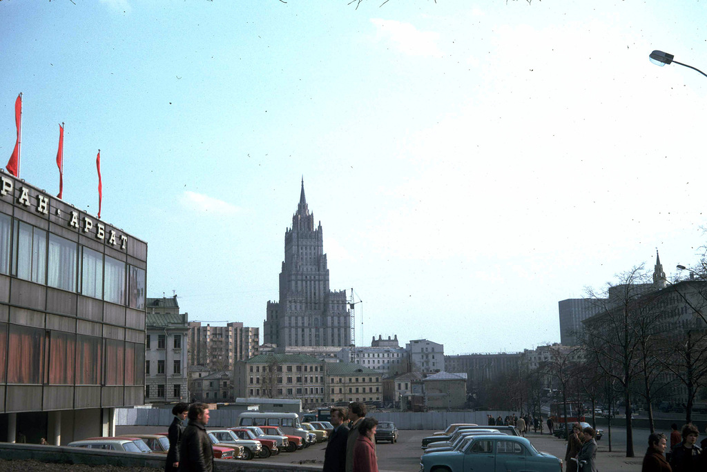 1448 Москва 1982 года: семнадцать мгновений весны
